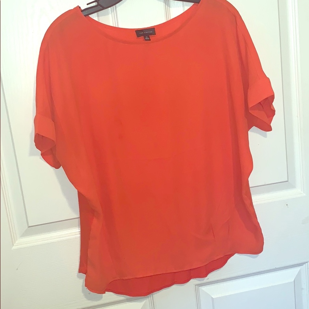 The Limited short sleeves top
